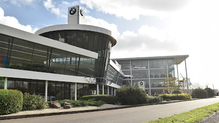 Dusseldorp BMW and MINI – Schiedam Dusseldorp BMW and MINI in de stad Schiedam