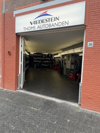 Thoms tires – The Hague