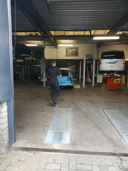 Garage Beune – Borne