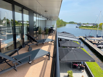 Naher am Wasser kann man nicht wohnen – Arnemuiden