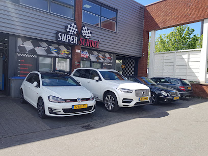 APK SUPERSERVICE (Loc. v/d Kunstraat) – The Hague